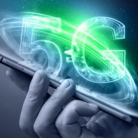 5G on mobile phone