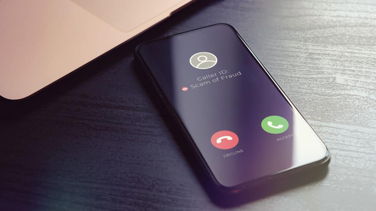 Caller ID spoofing on mobile phone